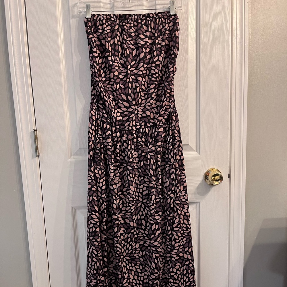 Strapless maxi dress with pockets